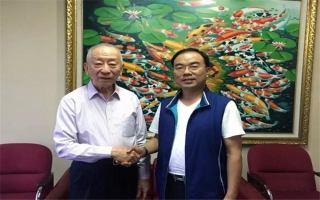 印尼著名僑領(lǐng)、印尼泛印集團(tuán)董事長(zhǎng)、印尼總統(tǒng)大學(xué)創(chuàng)辦人-李文光